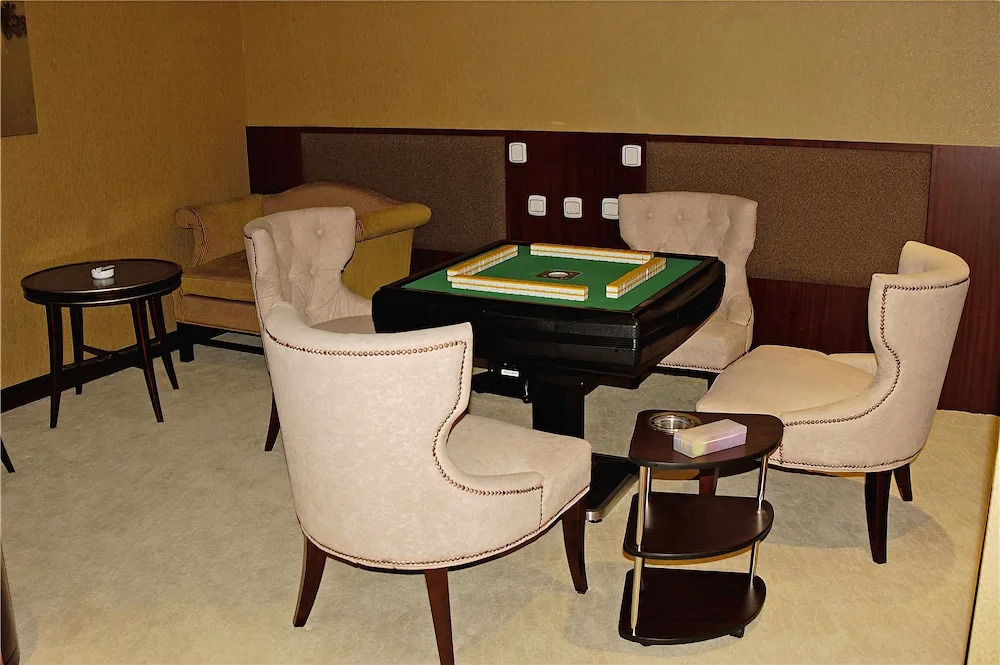 Eden Club House