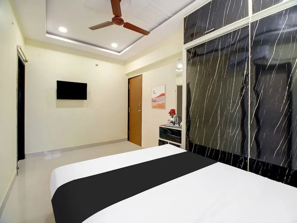 Suite Murali Nagar Near NAD Junction