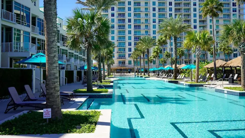 Stunning 17th Floor Spacex Direct Views Luxe 3 Bedroom Apts
