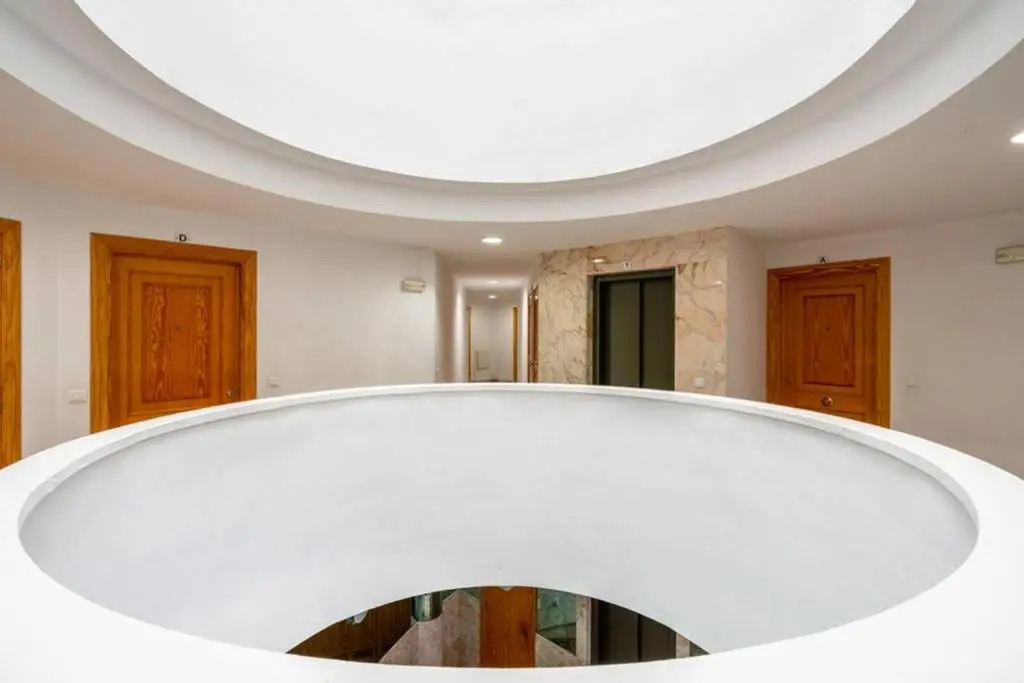 Lovely Flat with Open Pool in El Higueron Ref 106