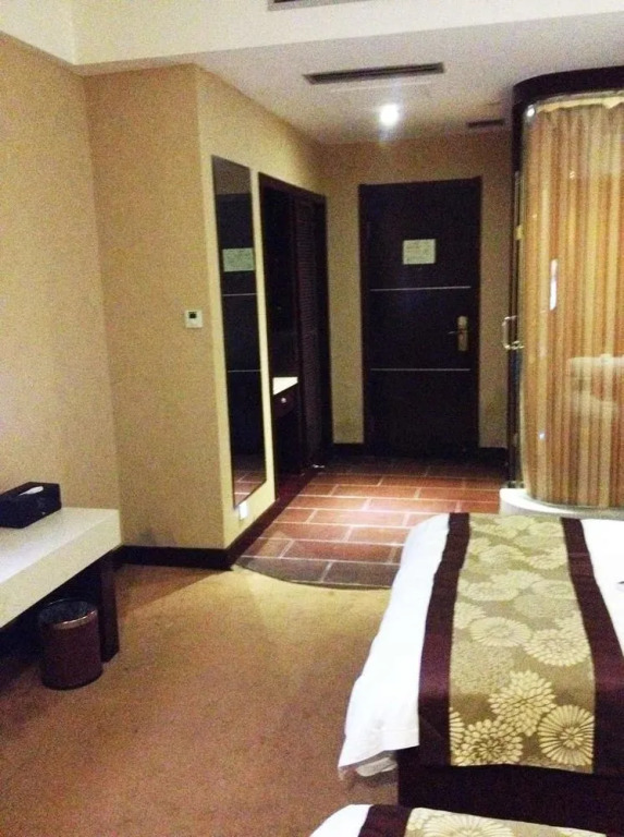 Shidai Wangchao Hotel(咸阳时代王朝大酒店（咸阳湖福园巷子店）)