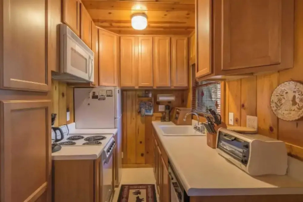 Owl's Peak by Avantstay Private Pine Tree Cabin Mins From The Water