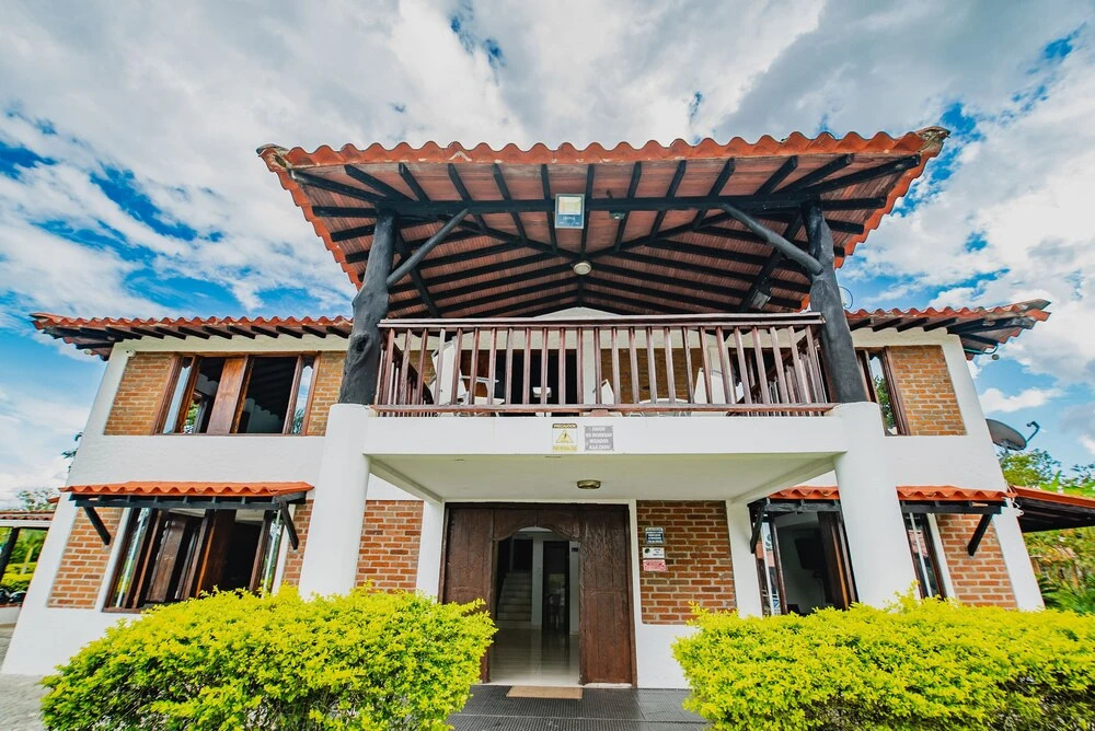 Sol y Luna Country House in Quindo