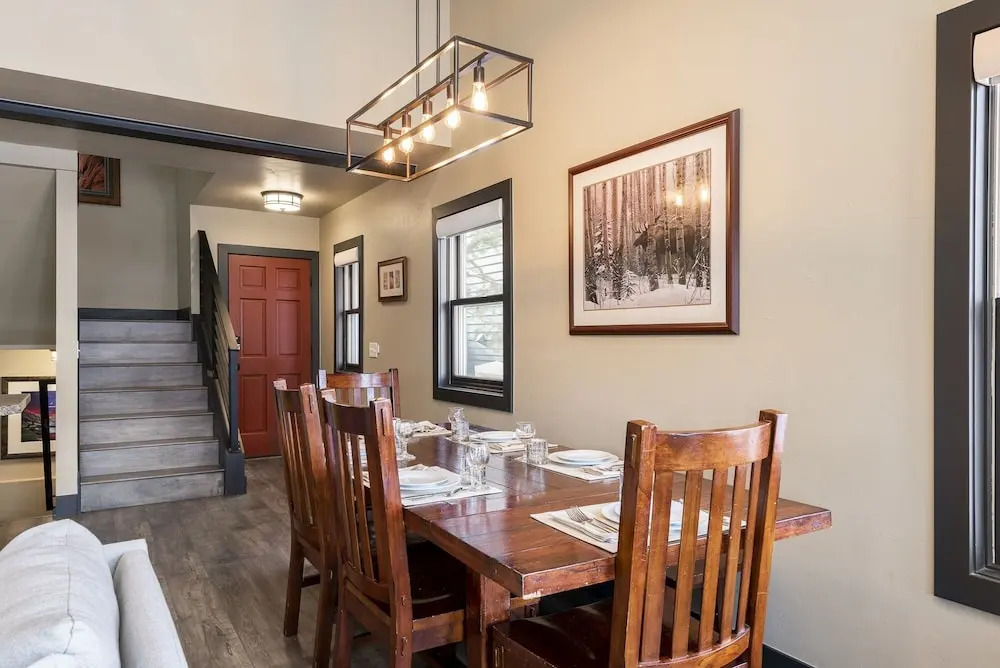 Empire Last Chair 4 Bedroom Townhouse by RedAwning