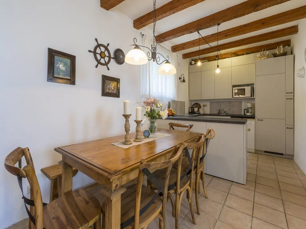 Rustic Villa Mala