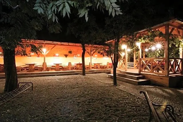 Hotel Saloon