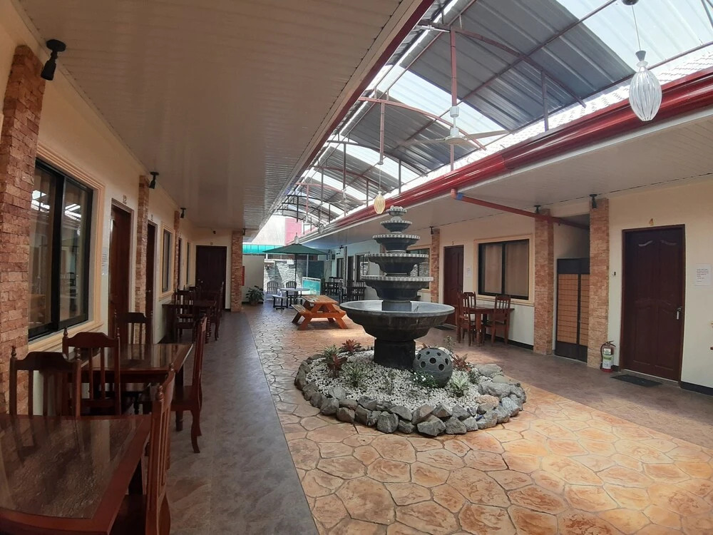 OYO 612 New Casamila