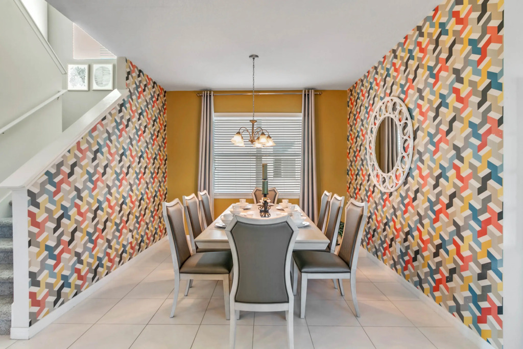 5 Bedrooms 55 Bathrooms Solara 1620 Hg