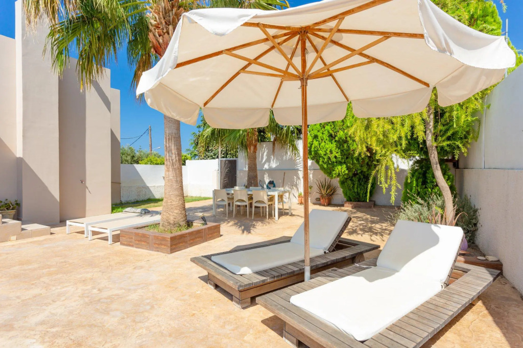 Villa Thetis Large Private Pool Walk to Beach Sea Views A C Wifi Car Not Required Eco-friendl - 2302