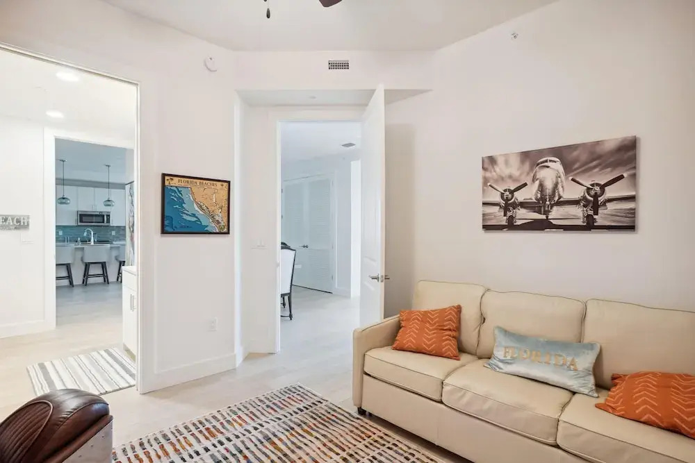 The Harbor Condo 305 - Premier