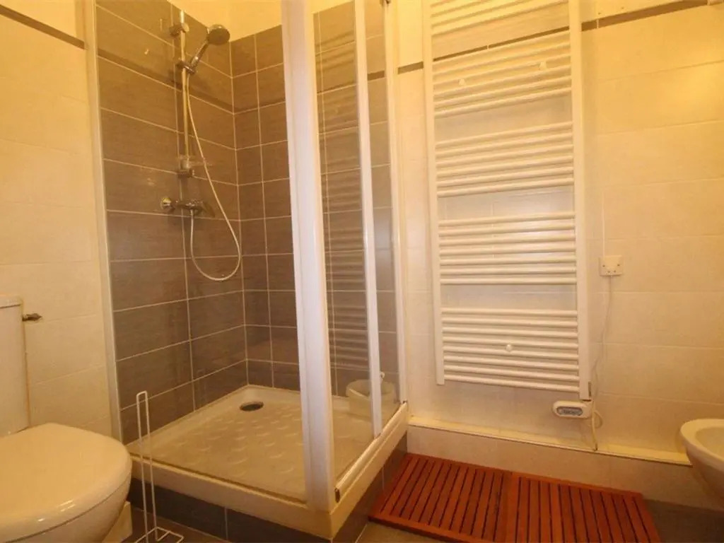 Appartement Bagnères-de-Luchon, 1 pièce, 3 personnes - FR-1-313-163