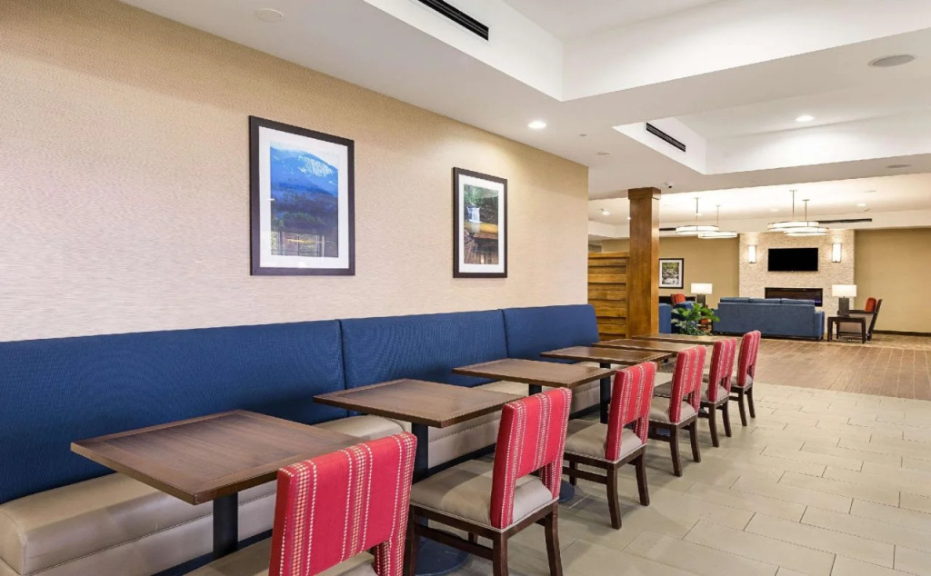 Comfort Suites Piedmont - Greenville South