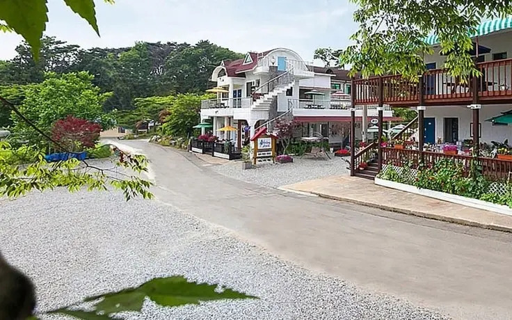 Taean Healing House Pension