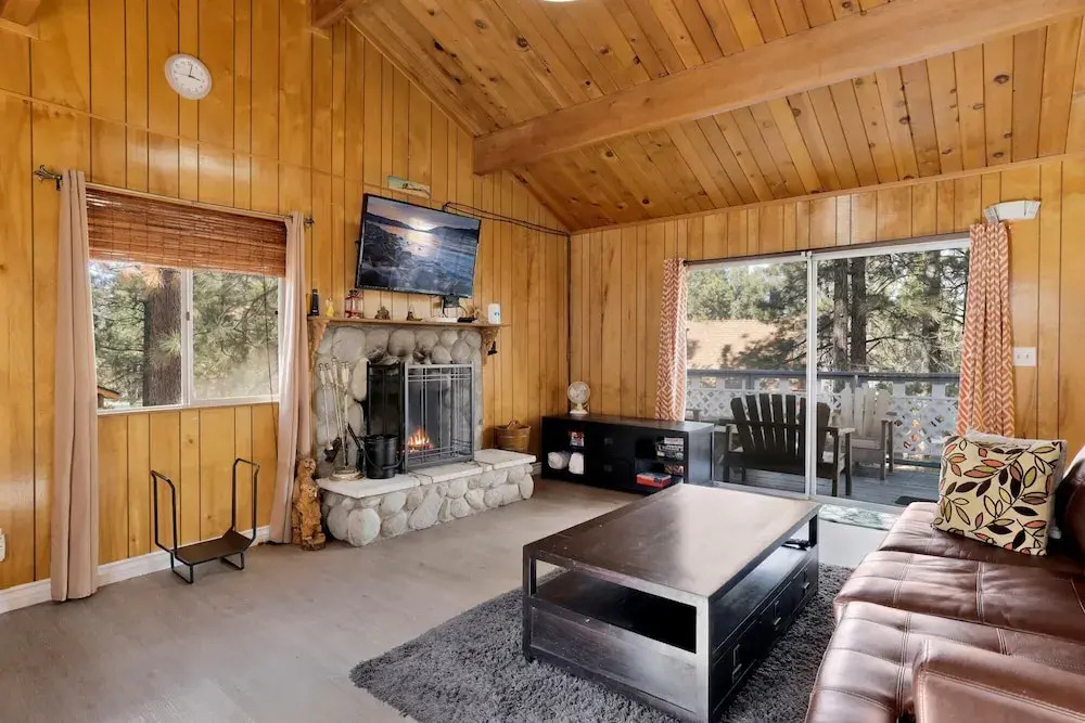 Sweet Cabin Home Gateway #2576