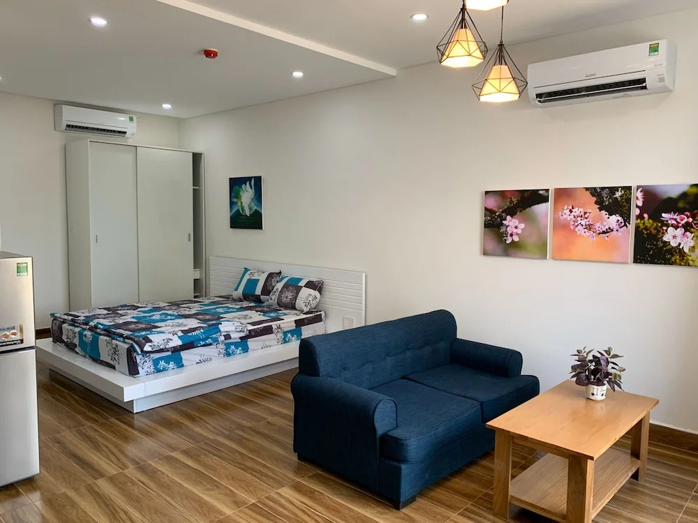 Oyo 1087 Hm Apartment