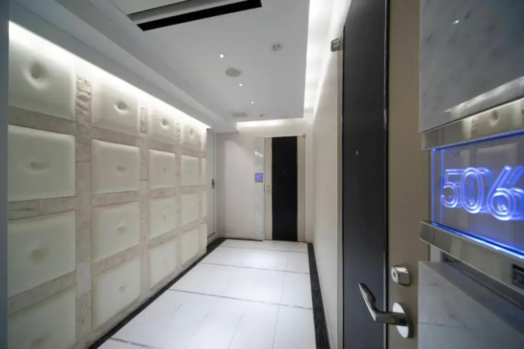 HOTEL APERTO