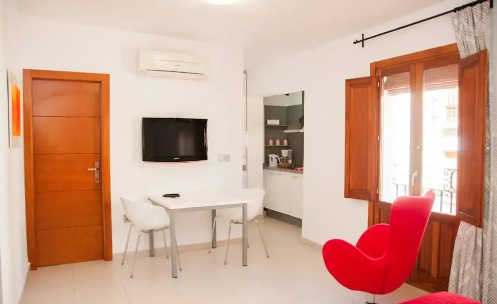 Happy 2 - Estudio Vistas A Calle