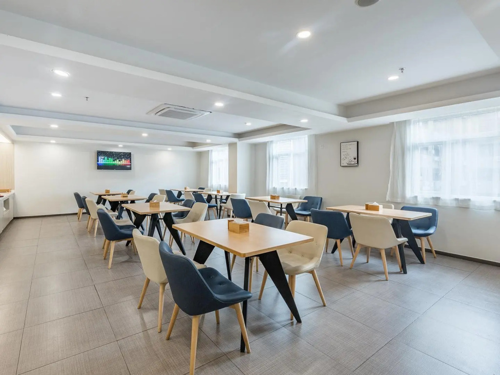 Hanting Hotel Shenzhen Huaqiang Bei Metro Station