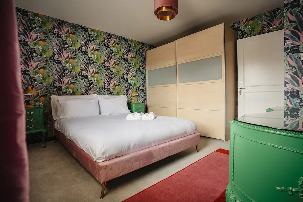 Central Belfast Apartments: Unique Retreat in the East