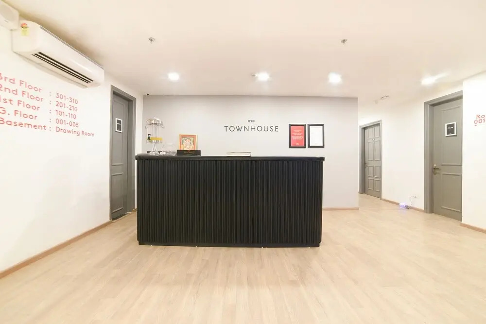 Oyo Townhouse 38136 Shivalik Mercantile Co-Operative Bank