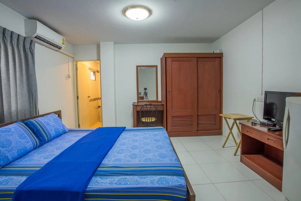 Poon Sook Apartment