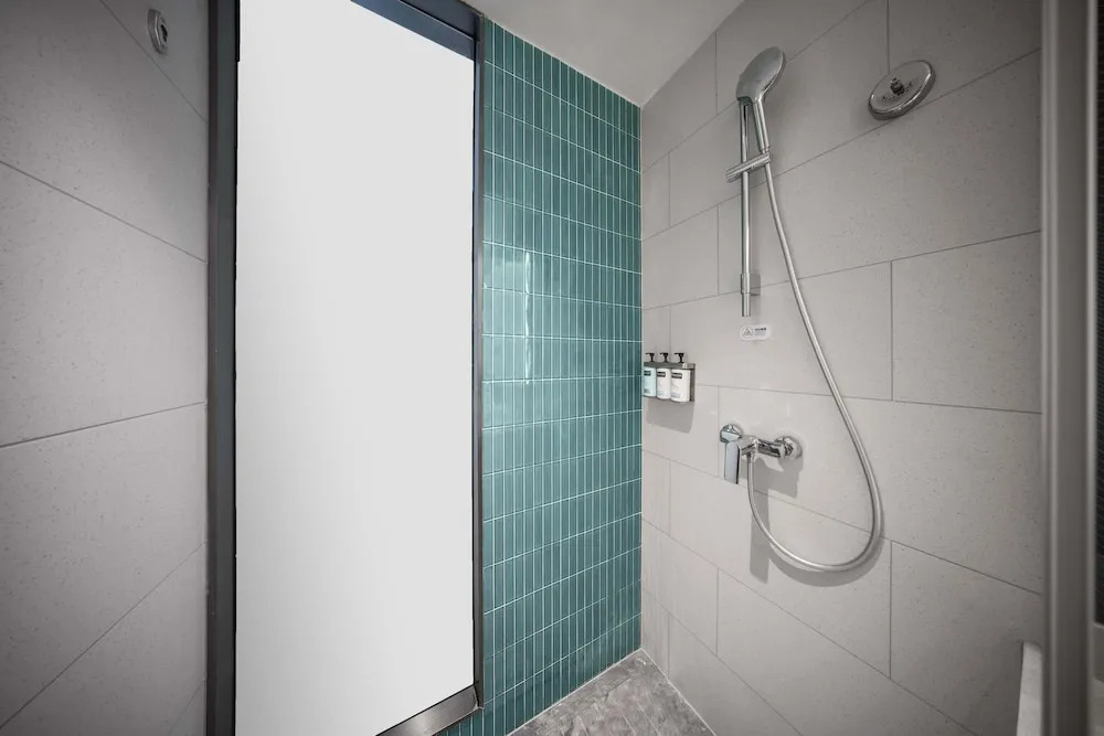 Holiday Inn Express Shanghai Hongqiao Linkong by IHG