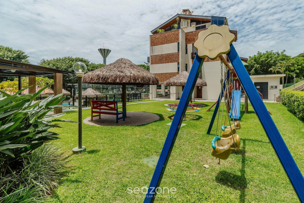 Apto a 300m da encantadora Praia Brava CCU203