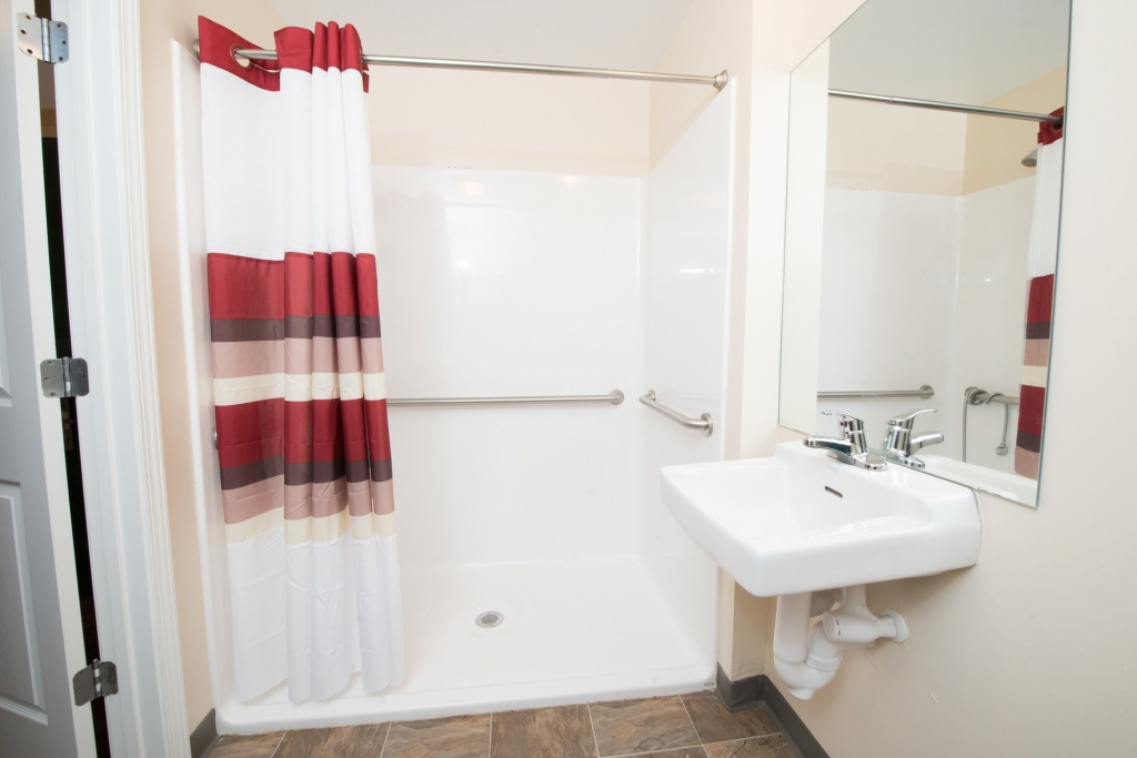 Red Roof Inn & Suites Dickinson