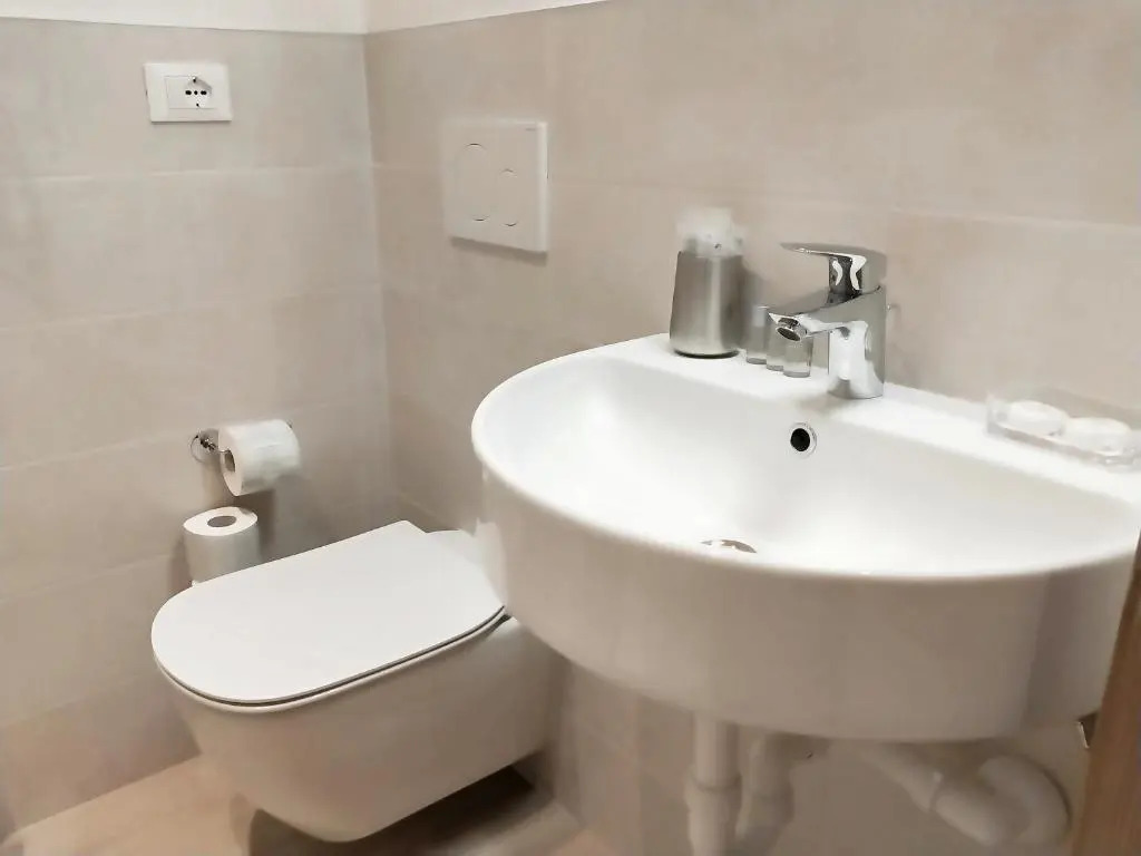 Via Poma Apartments&Rooms