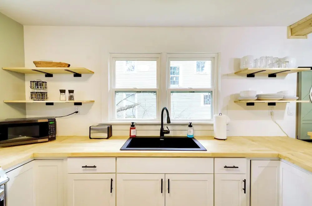 Burnside Vacation Rental, Walk to Lake Cumberland!