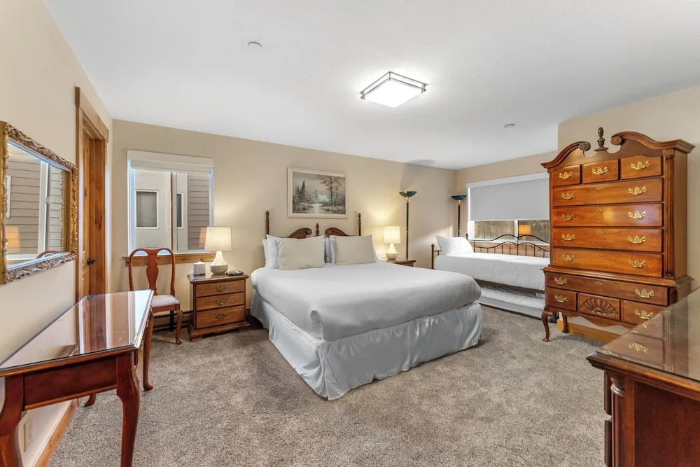 Cinnamon Ridge Building 2, Unit 232