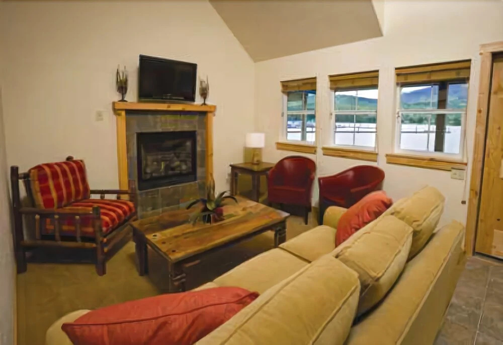 Dover Bay Resort