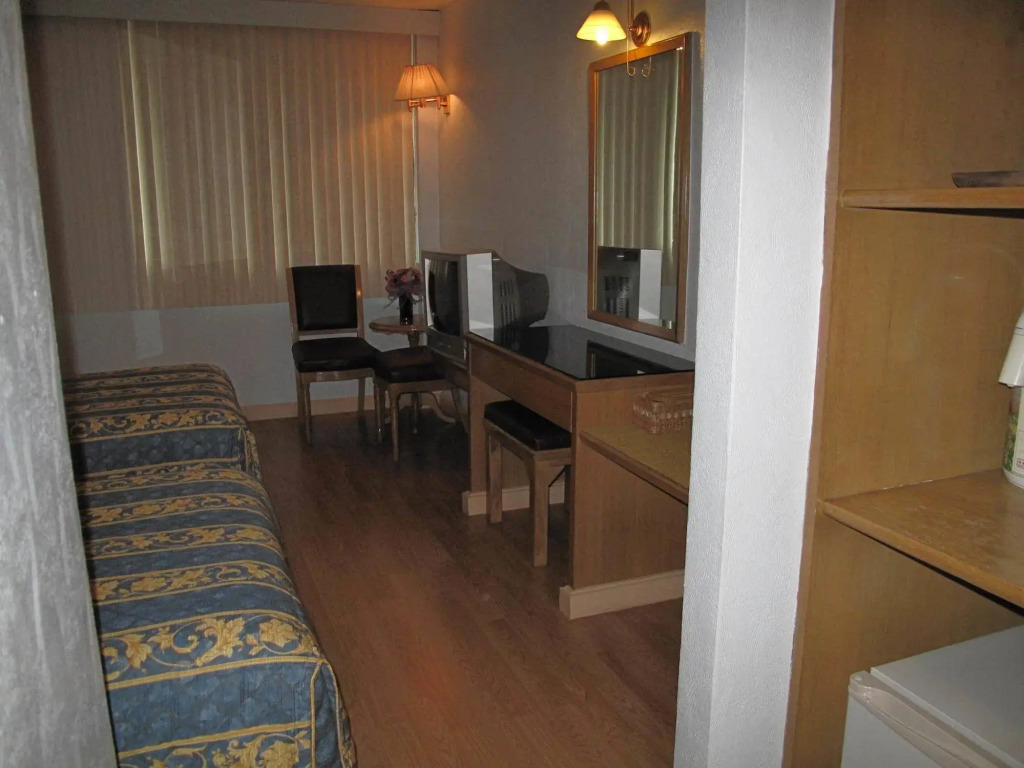 Far East Inn