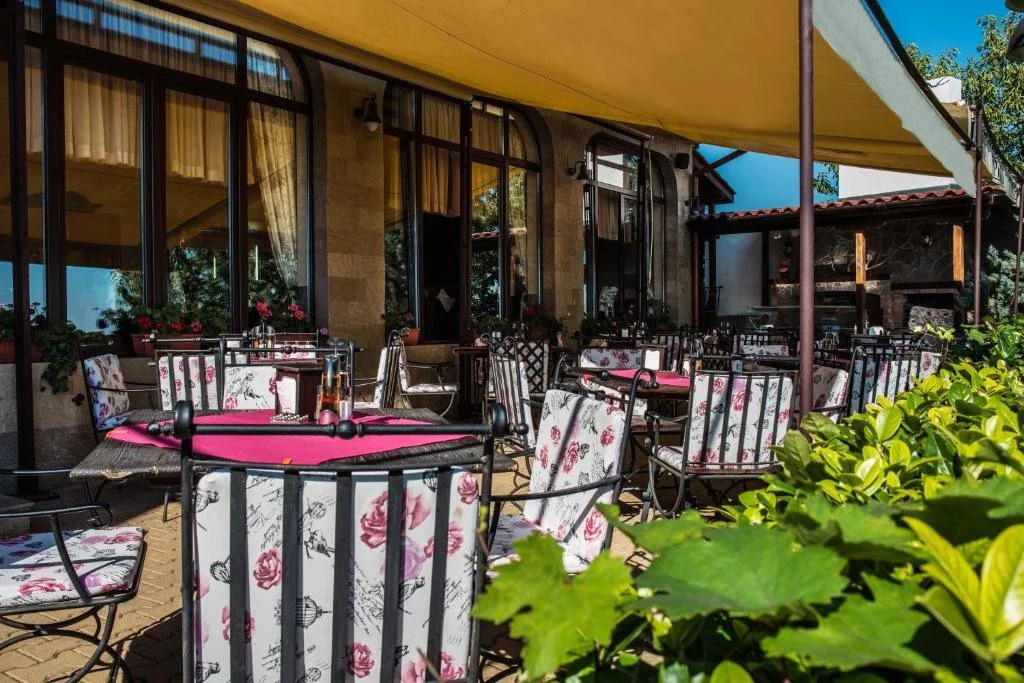 Chiflika Family Hotel