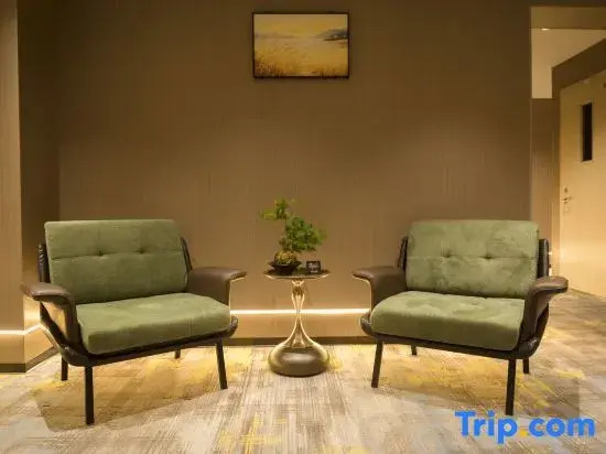 Qiyuan Serviced Apartment (Provincial Central Hospital)