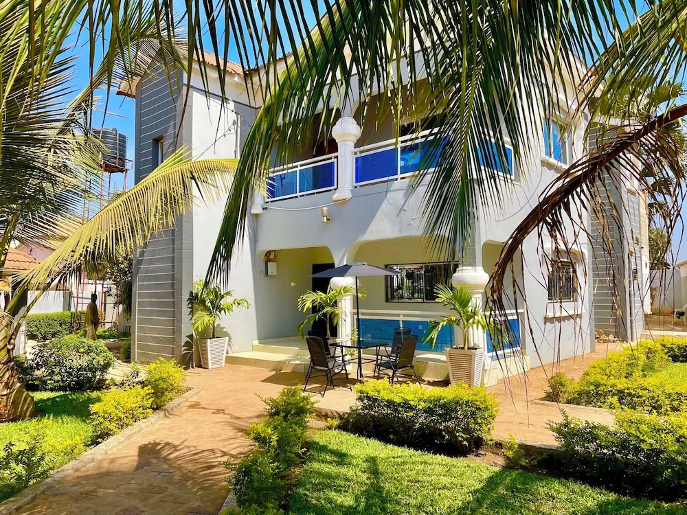 The Retreat Apartments