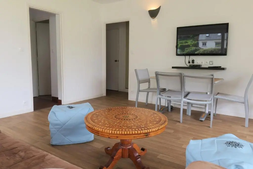 Appartement VUE SUR MER avec terrasse, plage de Trestraou à PERROS-GUIREC - Ref 861