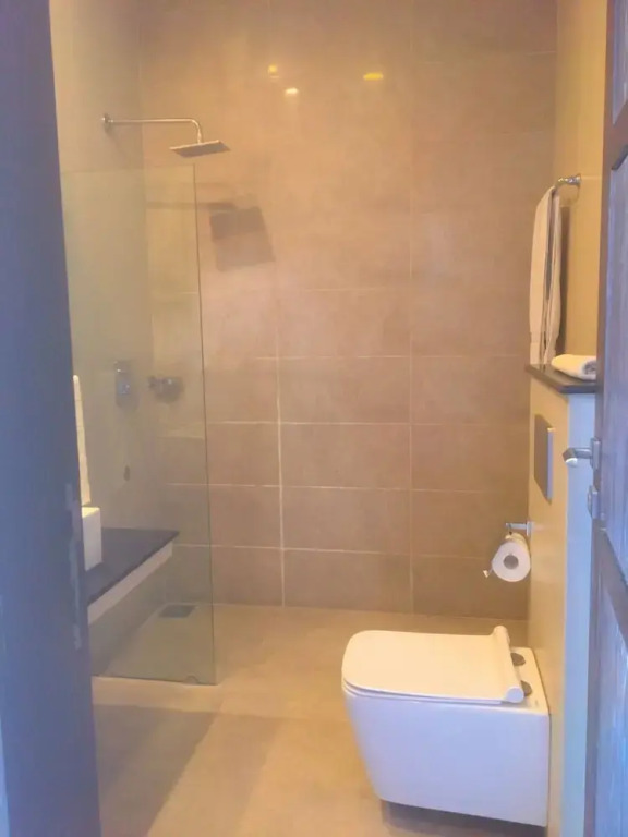 Room-cozy Guest Room F-7 Markaz Islamaba