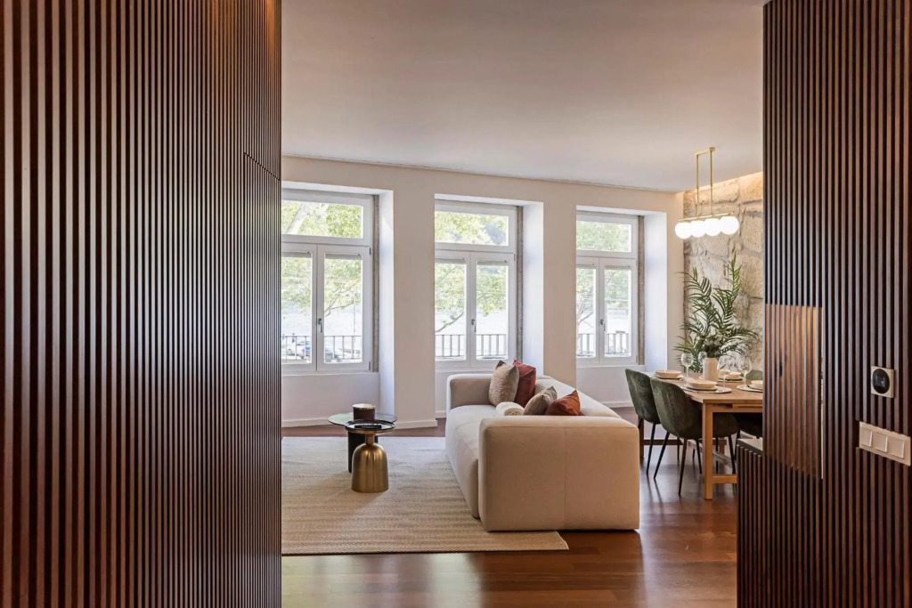 Wonderful 2BR Duplex Near River by LovelyStay