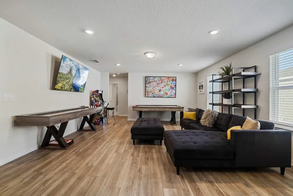 2211 Lelani Circle