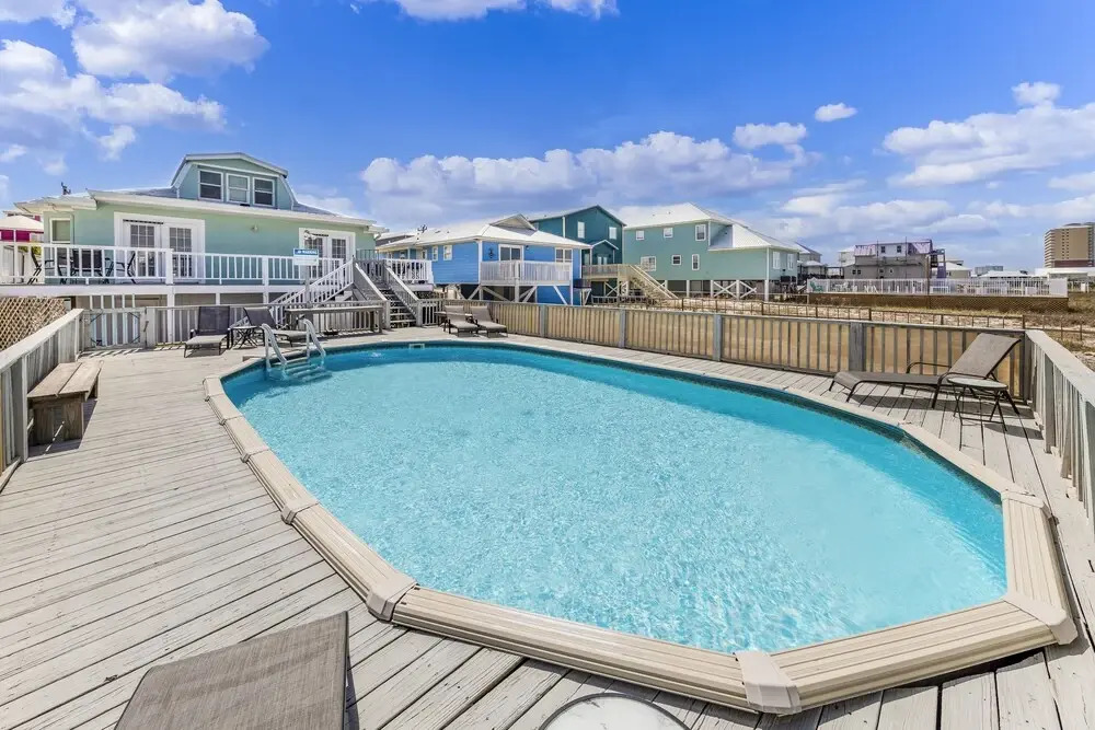 Luxury 5BR Living w Private Pool