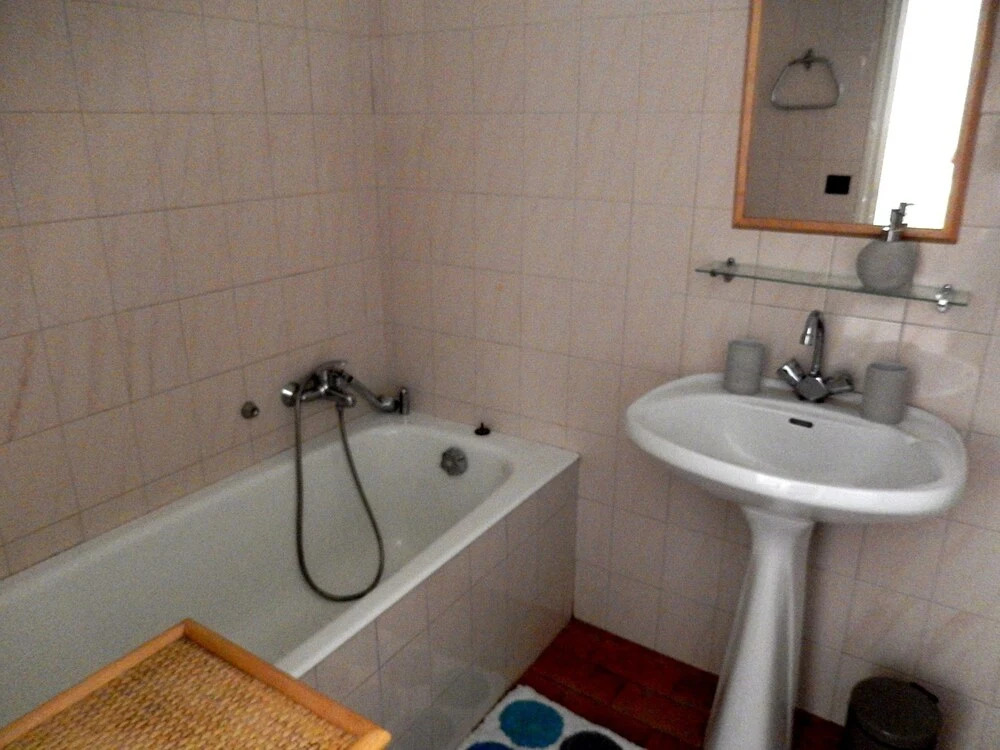 Villa With 5 Bedrooms in Lecci, With Wonderful sea View, Enclosed Gard
