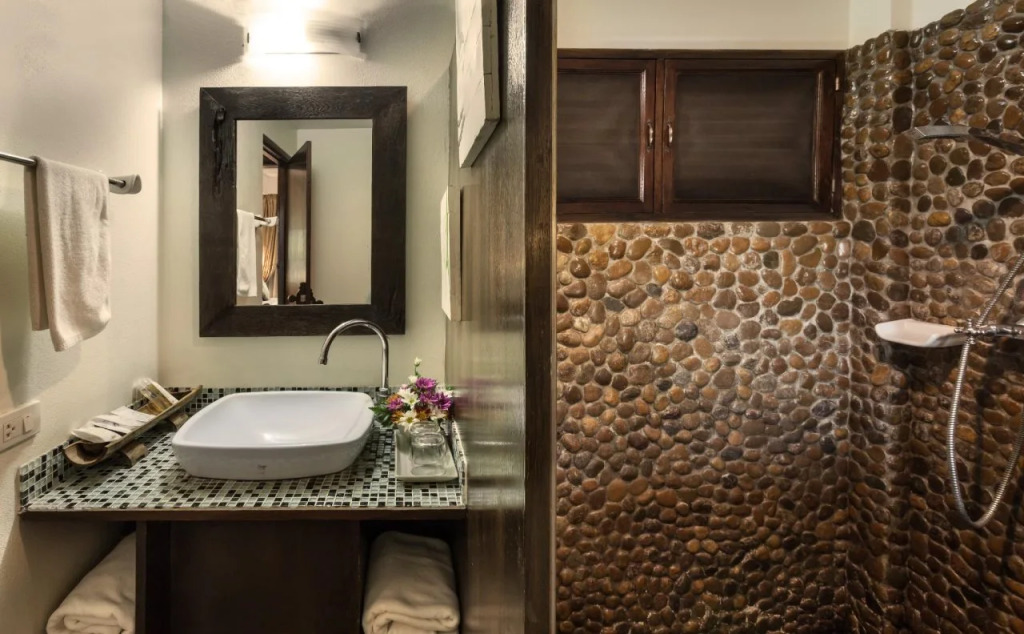 Lanna Dusita Riverside Boutique Resort