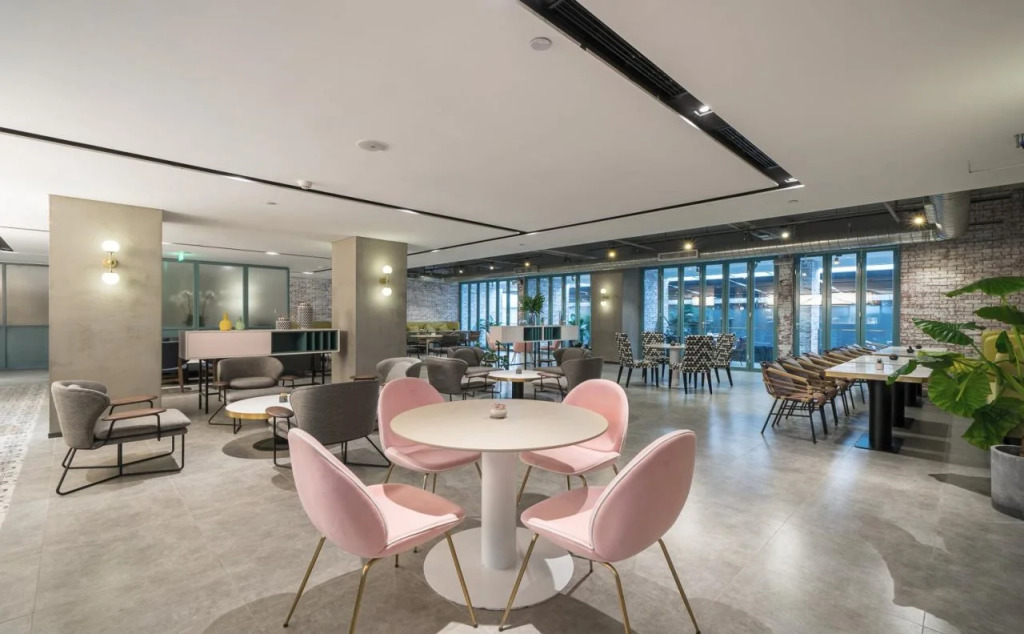 Ophelia299 Boutique Hotel