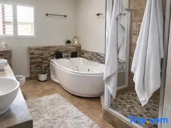 Luxury Rustenburg Villa | Pool, Braai & Fast Wi-Fi