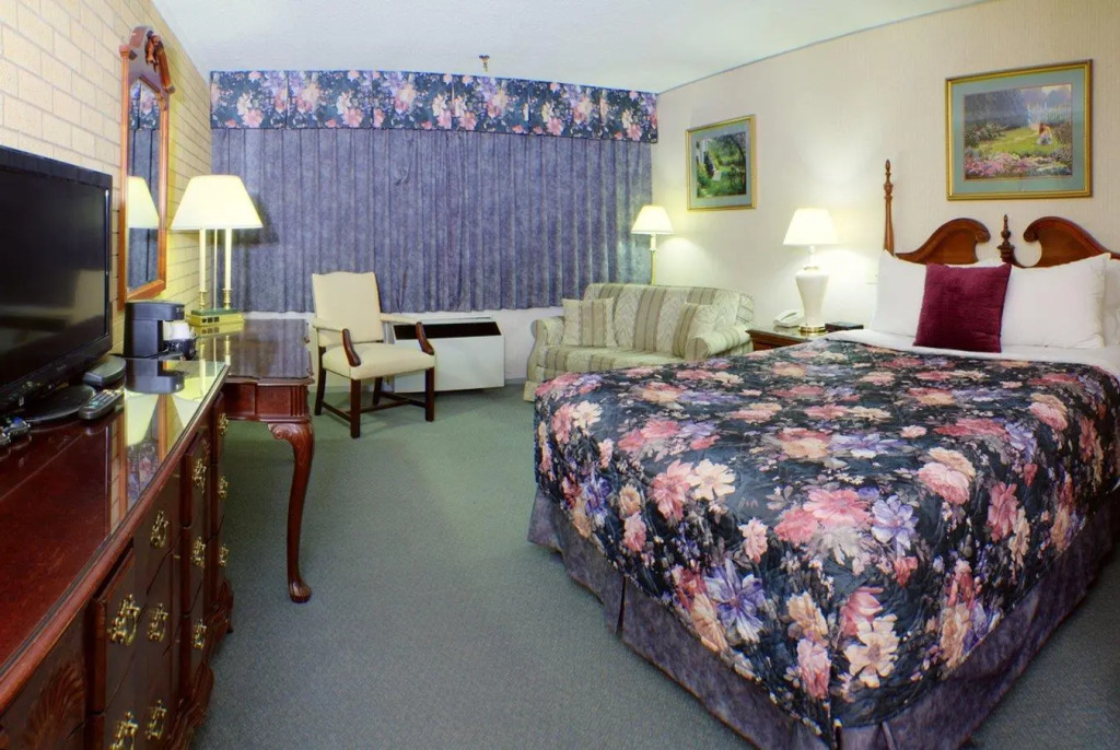 Old Orchard Inn