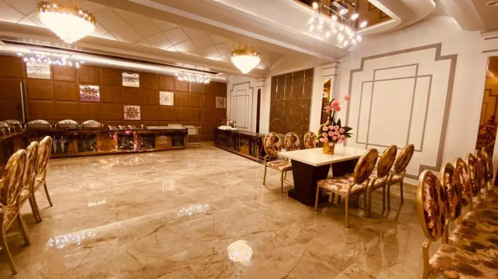 Hotel Amar Palace