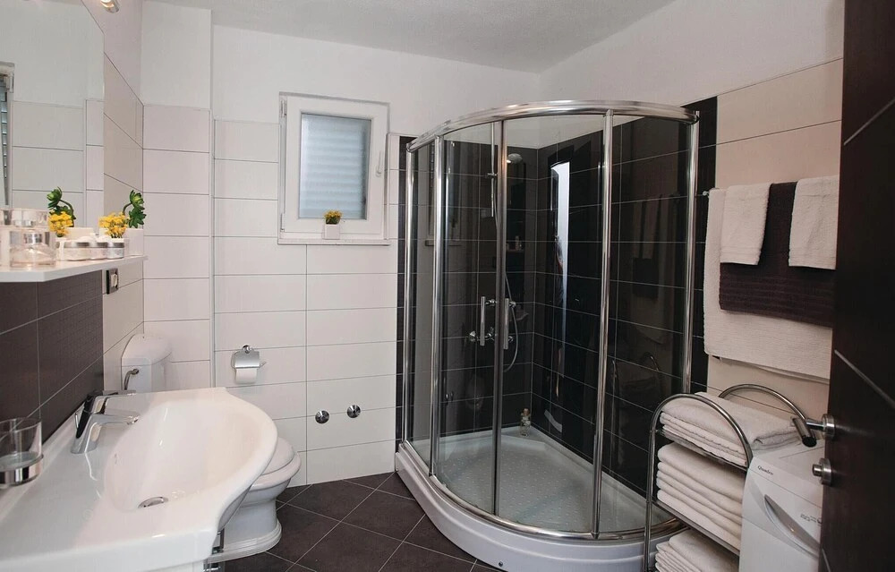 Luxurious Home In Kalebova Luka With Sauna