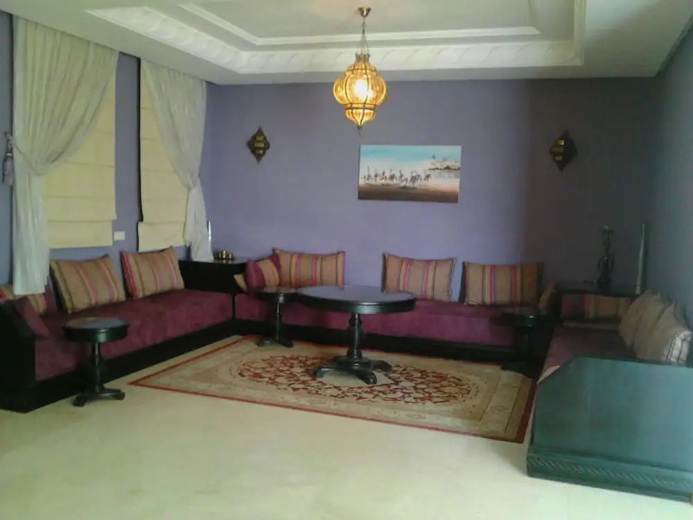 Spacious Comfortable Villa Ref T72024