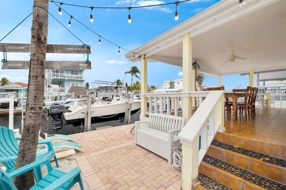 Oleander Hideaway Waterfront Home
